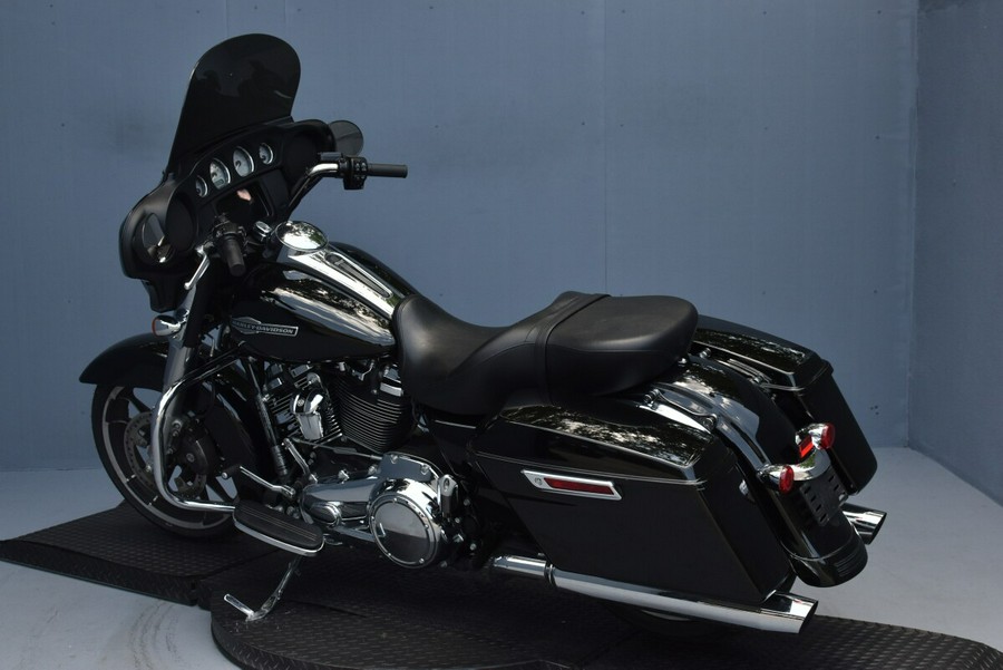 2022 Harley-Davidson Street Glide