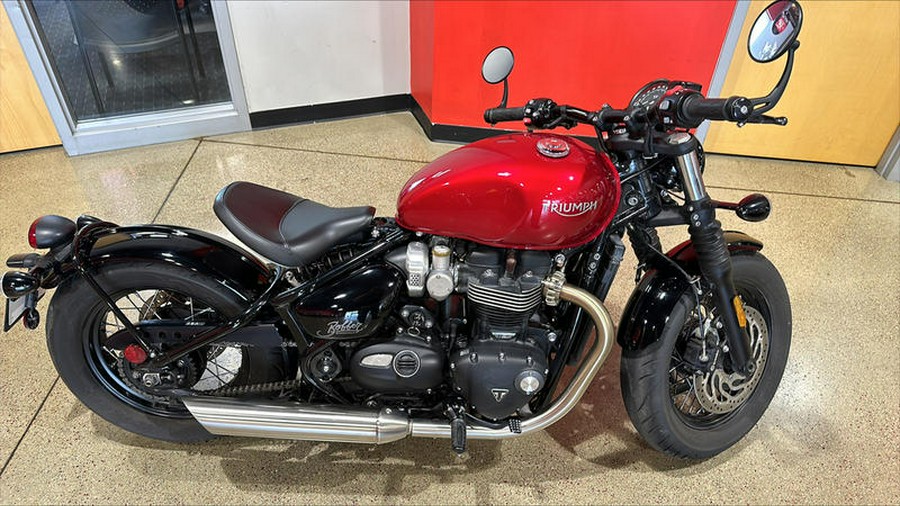 2023 Triumph Bonneville Bobber Red Hopper