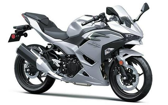 2025 Kawasaki Ninja 500