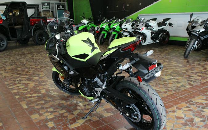 2026 Kawasaki Ninja 500 SE ABS Metallic Yellowish Green/Ebony - TDAA7067