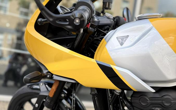 2026 Triumph THRUXTON 400