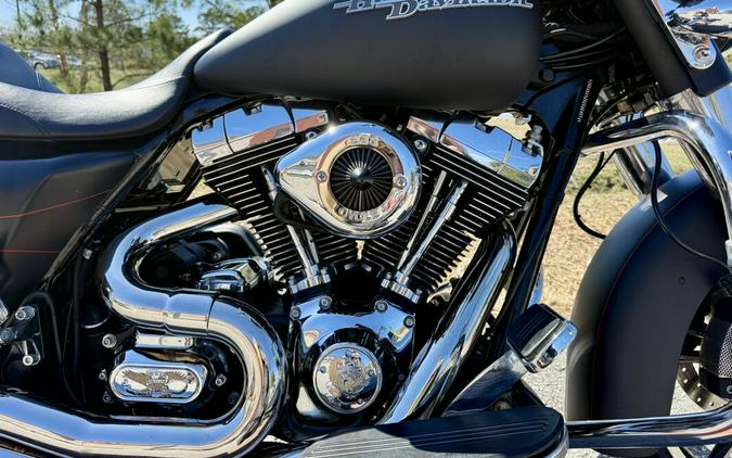 2016 Harley-Davidson® FLHXS Street Glide® Special
