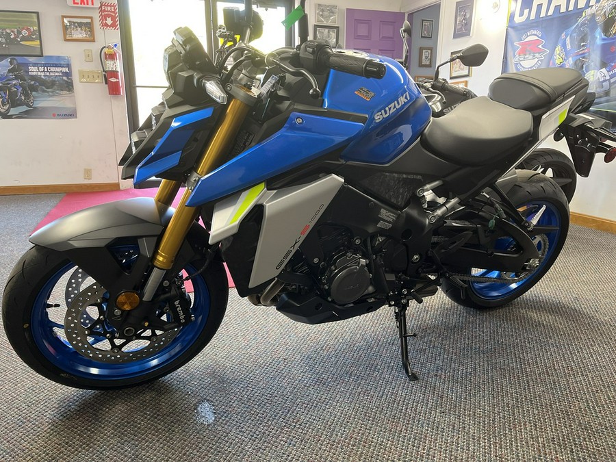 2023 Suzuki GSX-S1000