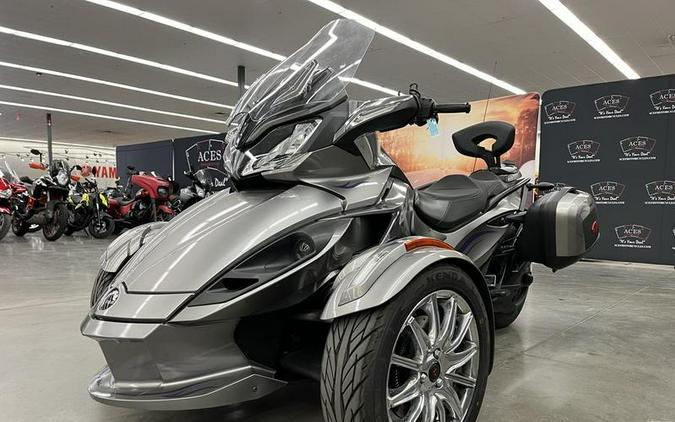 2013 Can-Am® SPYDER ST