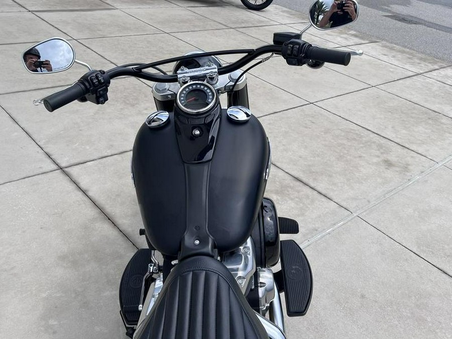 2019 Harley-Davidson® FLSL - Softail® Softail Slim®