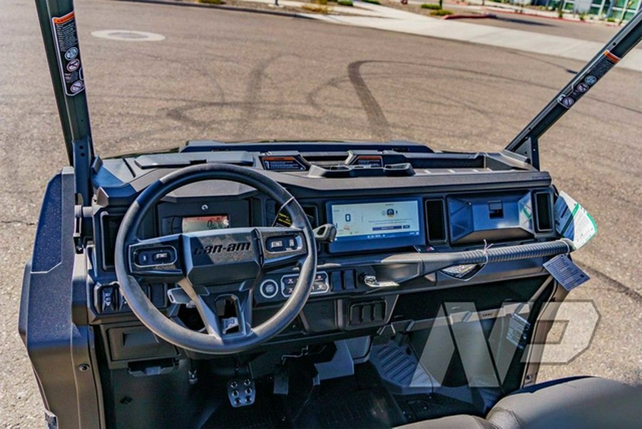 2026 Can-Am Defender XT HD11 With 10.25 in.display