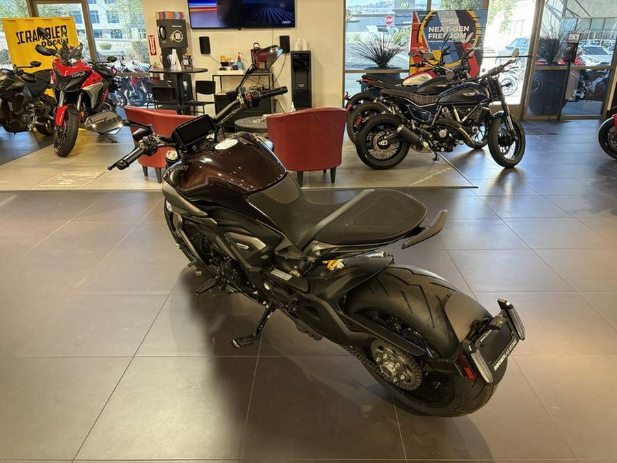 2026 Ducati XDiavel V4 Black Lava