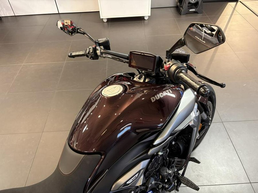 2026 Ducati XDiavel V4 Black Lava