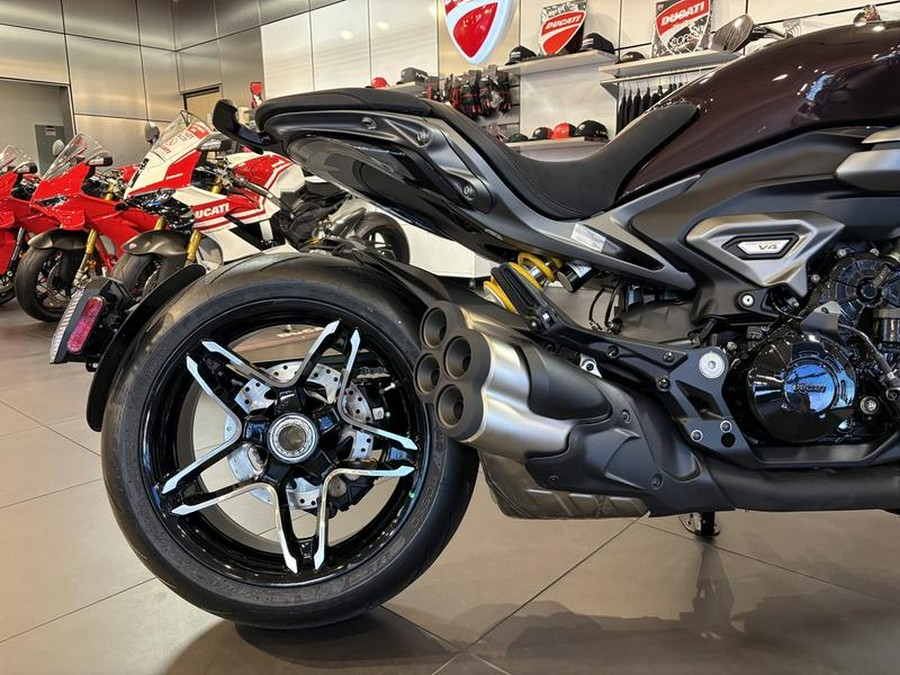 2026 Ducati XDiavel V4 Black Lava