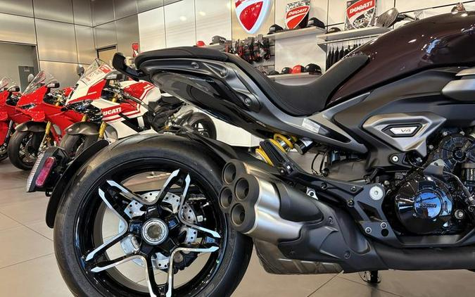 2026 Ducati XDiavel V4 Black Lava