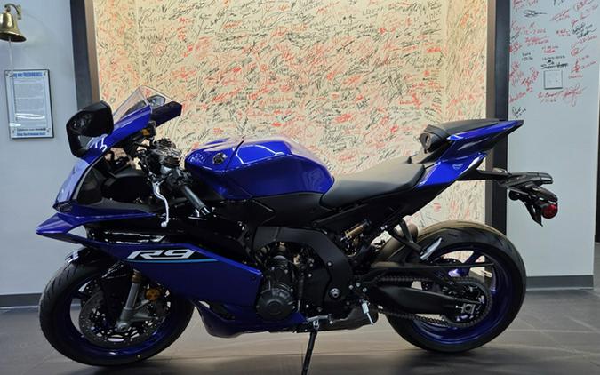 2026 Yamaha YZF R9 CA
