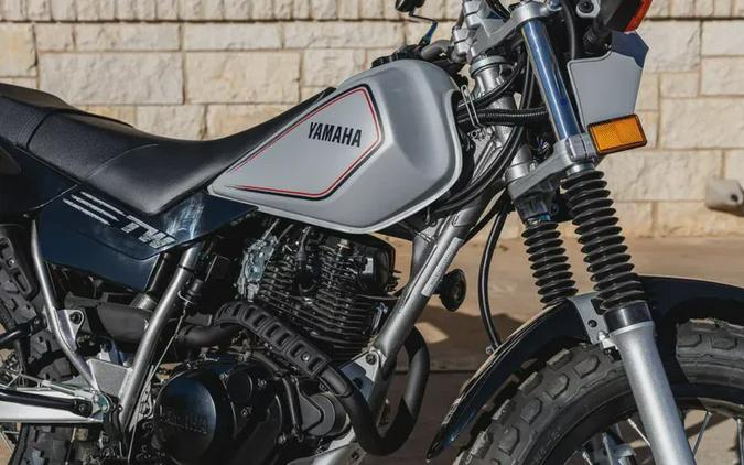 2027 YAMAHA TW200