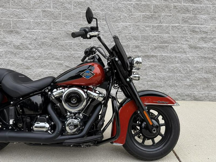 2025 Harley-Davidson® FLHC - Heritage Classic