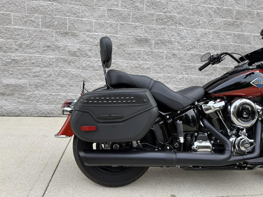 2025 Harley-Davidson® FLHC - Heritage Classic
