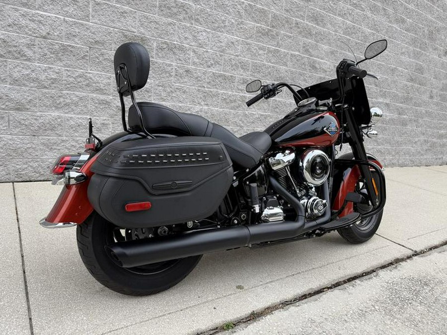 2025 Harley-Davidson® FLHC - Heritage Classic