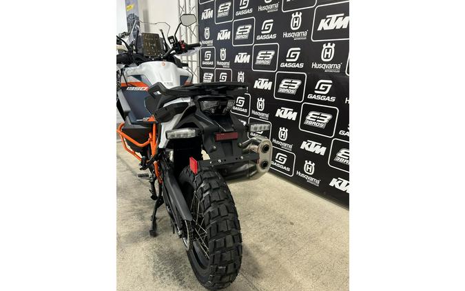 2026 1390 Super Adventure R - KTM