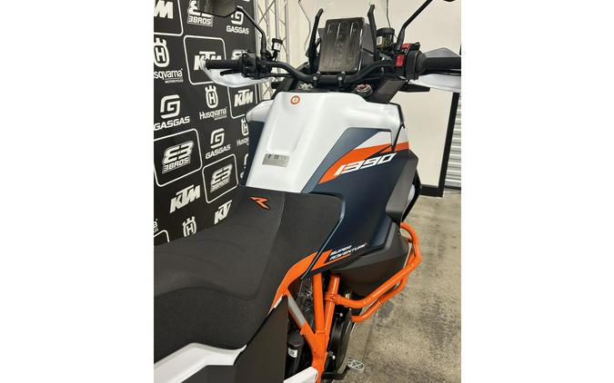 2026 1390 Super Adventure R - KTM