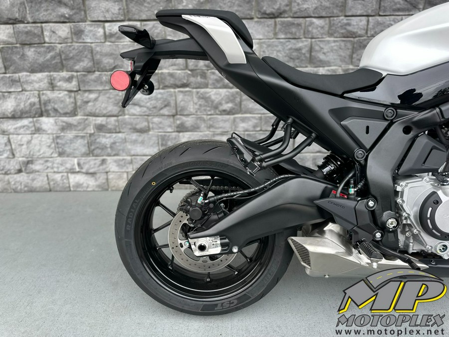 2026 CFMOTO 675NK