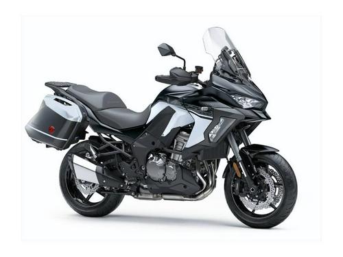 2019 Kawasaki Versys 1000 SE LT+ Review (19 Fast Facts)