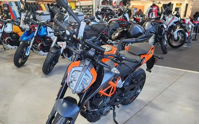 2023 KTM Duke 390