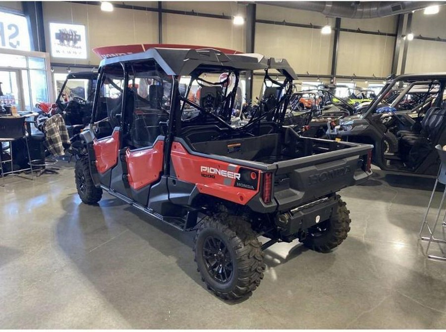 2023 Honda® Pioneer 1000-6 Deluxe Crew