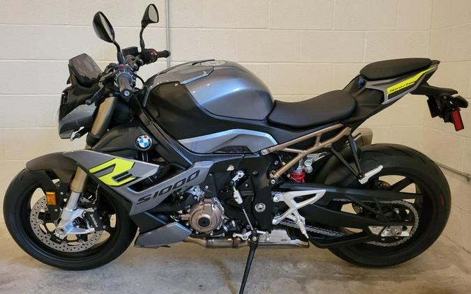 new 2024 BMW S 1000 R