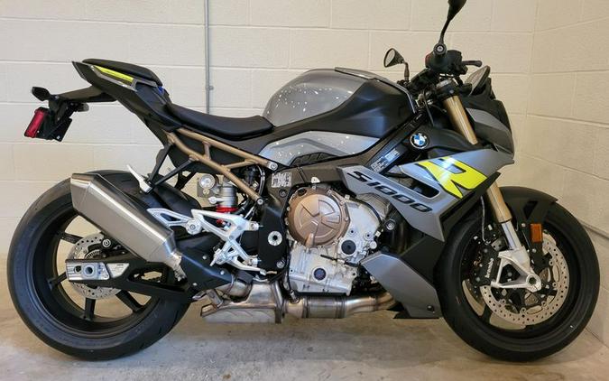 new 2024 BMW S 1000 R