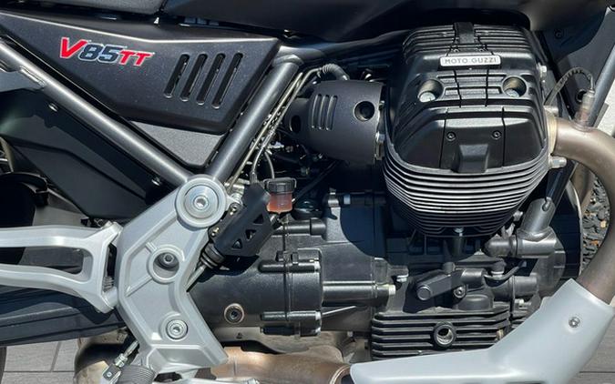 2022 Moto Guzzi V85 TT E5