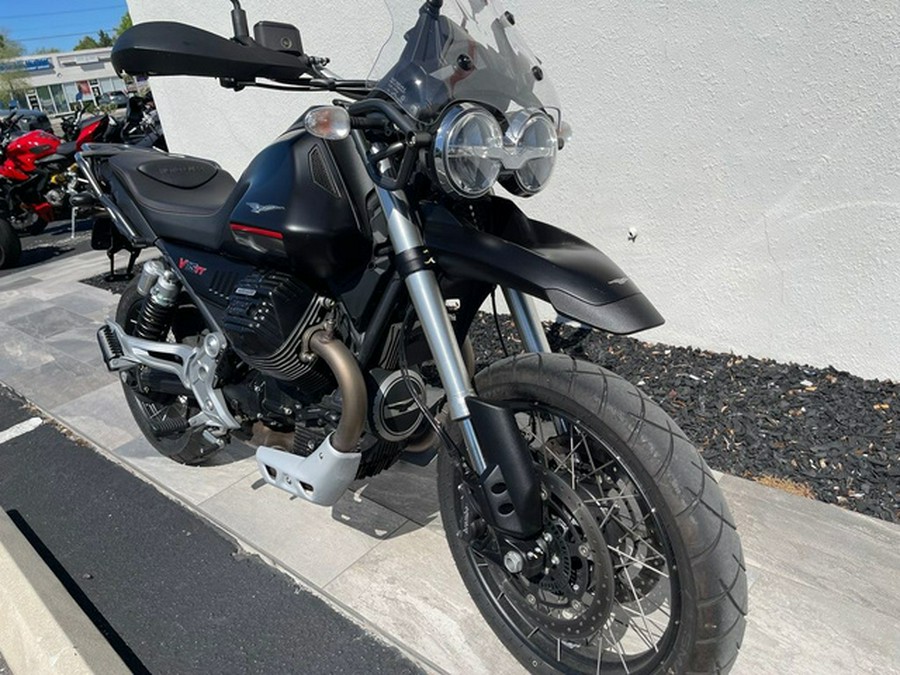 2022 Moto Guzzi V85 TT E5