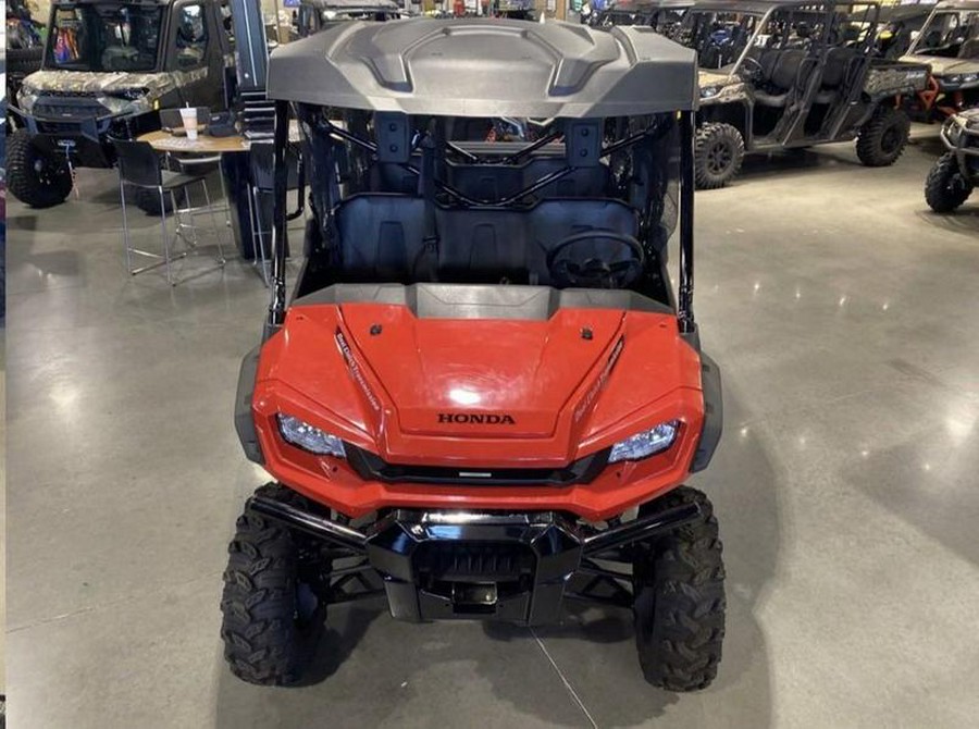 2023 Honda® Pioneer 1000-6 Deluxe Crew