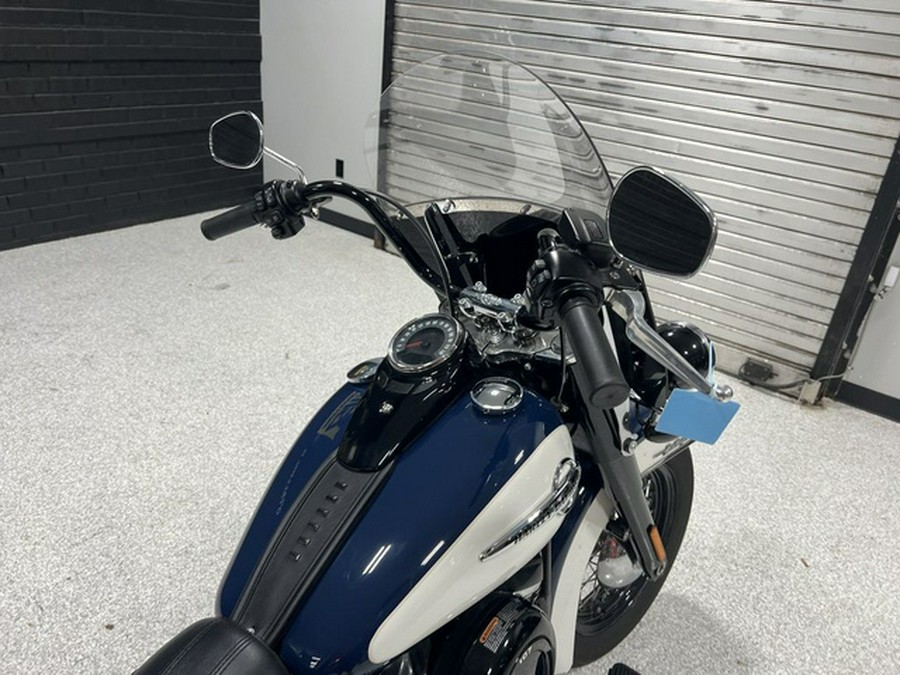 2019 Harley-Davidson Softail FLHC - Heritage Classic
