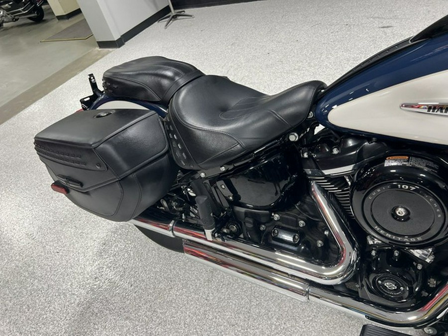 2019 Harley-Davidson Softail FLHC - Heritage Classic