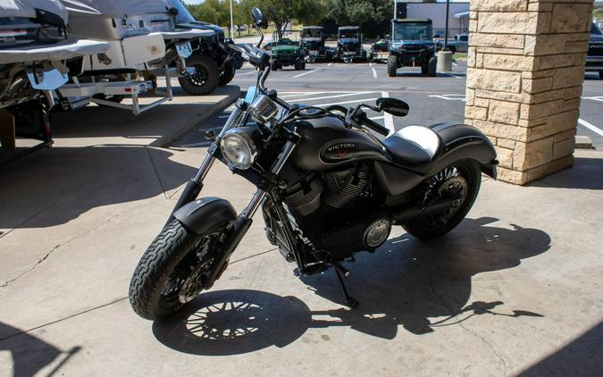 2015 VICTORY GUNNER