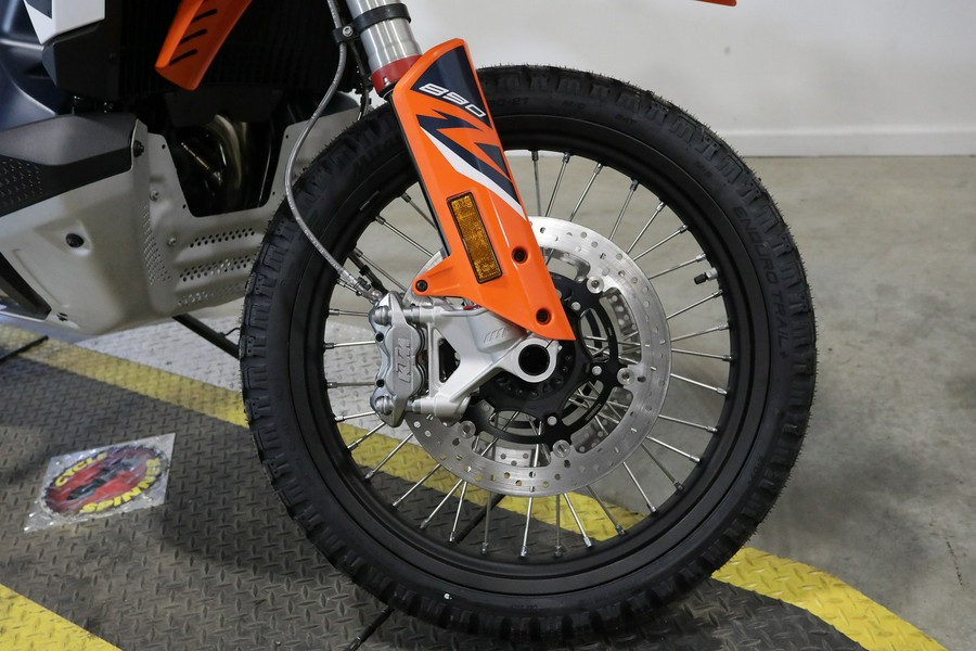 2024 KTM 890 Adventure R