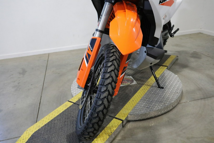 2024 KTM 890 Adventure R