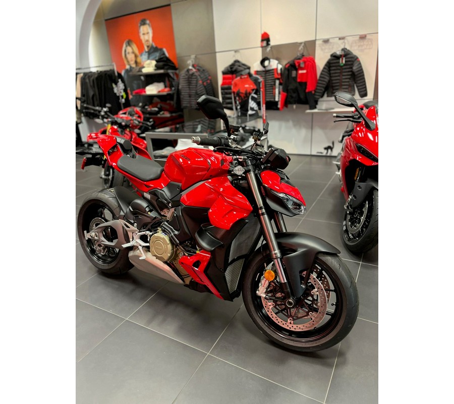 2026 Ducati Streetfighter V4