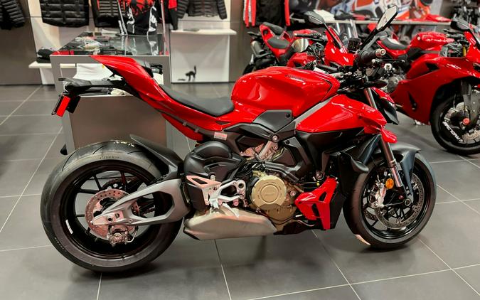 2026 Ducati Streetfighter V4