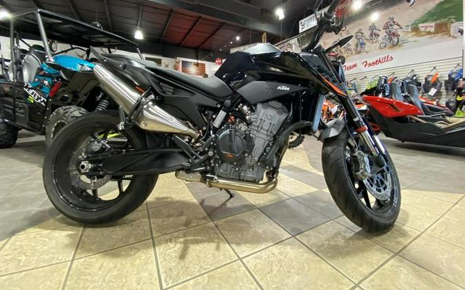 2021 KTM 890 Duke First Look Preview