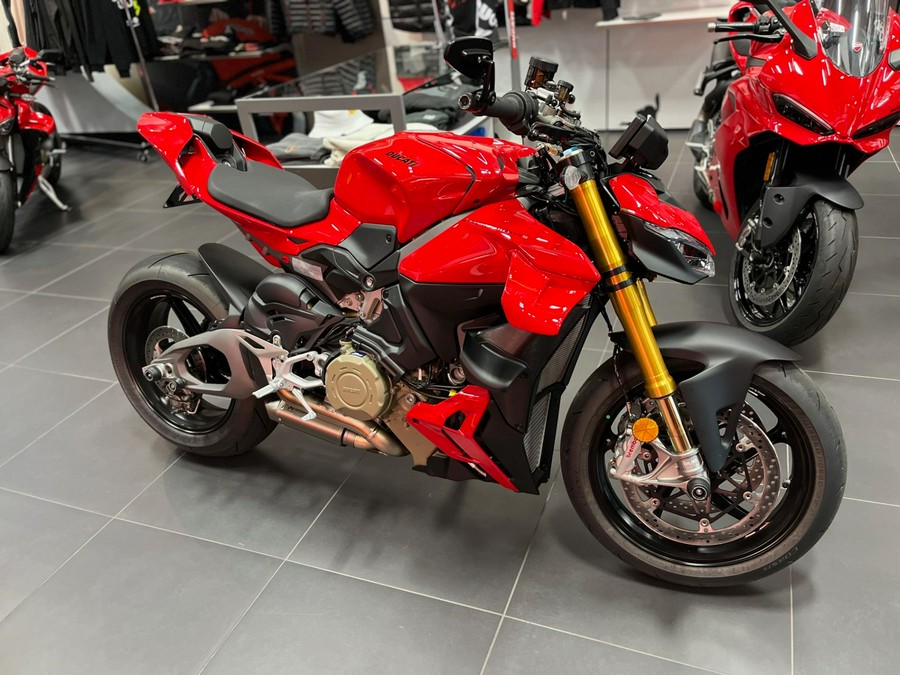2026 Ducati Streetfighter V4 S