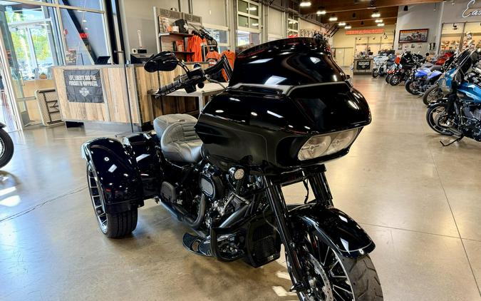 FLTRT 2023 Road Glide® 3