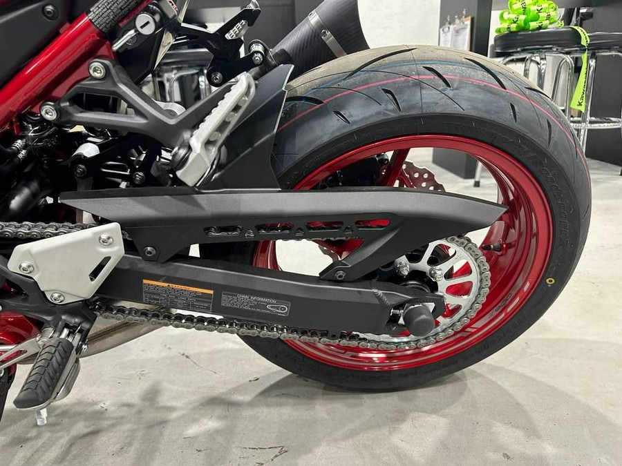 2024 Kawasaki Z900 ABS Candy Persimmon Red/Ebony