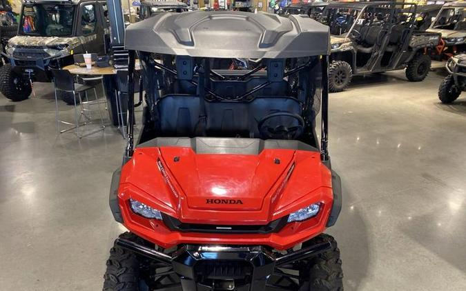 2023 Honda® Pioneer 1000-6 Deluxe Crew