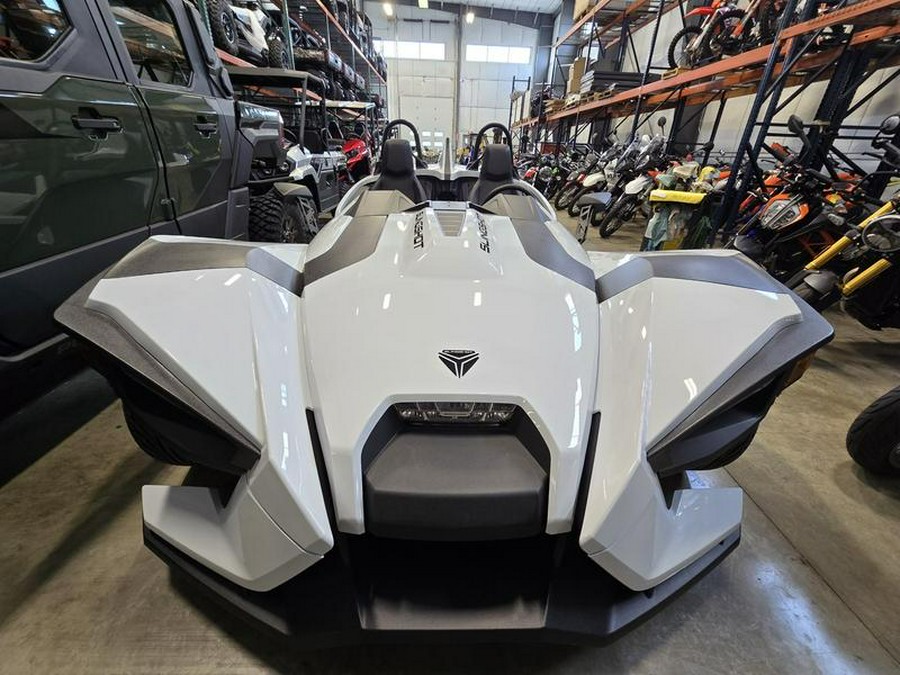 2024 Polaris Slingshot® SLINGSHOT S MANUAL