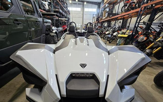 2024 Polaris Slingshot® SLINGSHOT S MANUAL