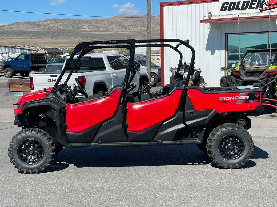 2023 Honda Pioneer 1000-6 Crew Deluxe