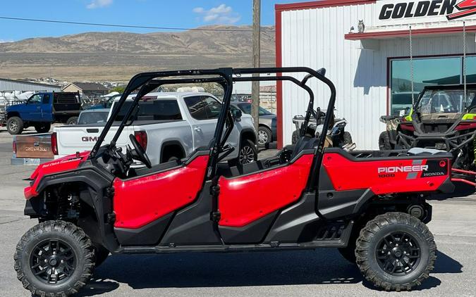 2023 Honda Pioneer 1000-6 Crew Deluxe