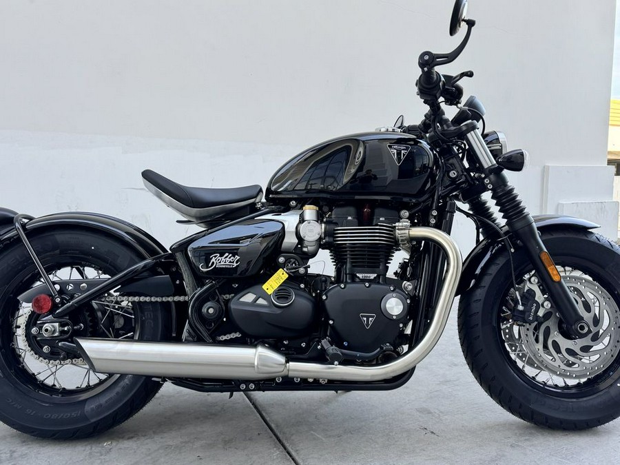2026 Triumph Bonneville Bobber Jet black