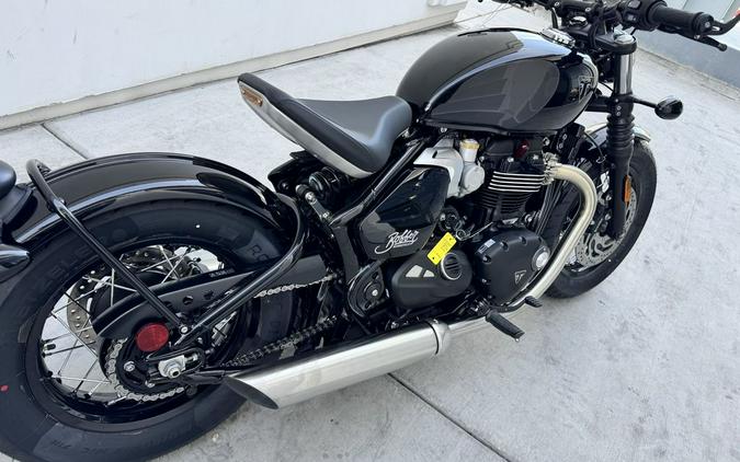 2026 Triumph Bonneville Bobber Jet black