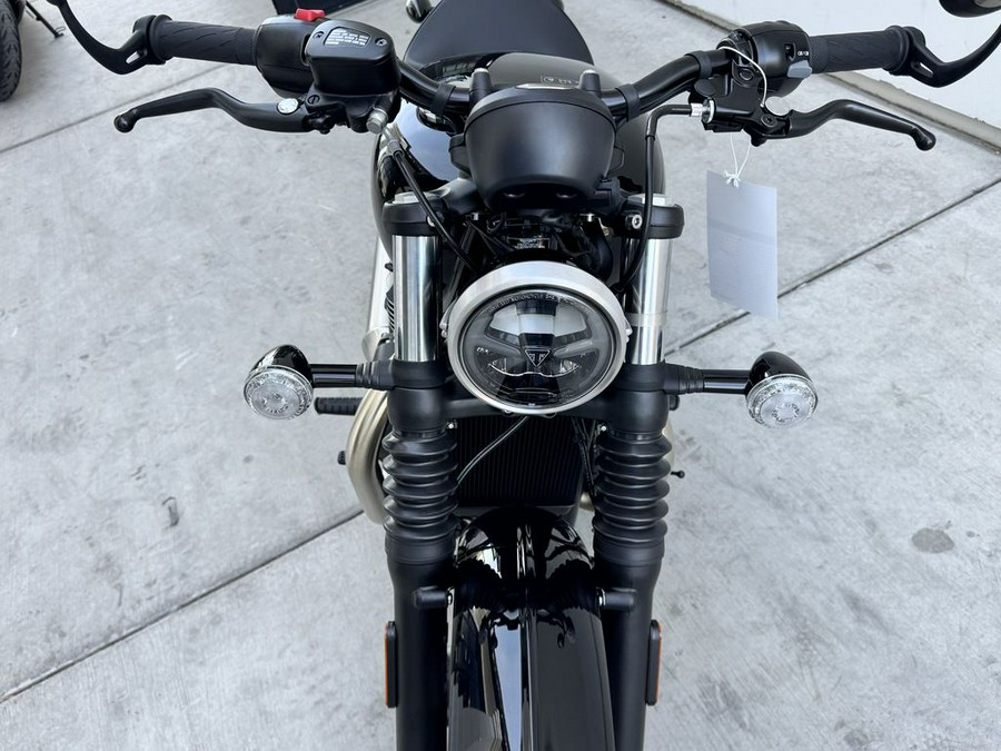 2026 Triumph Bonneville Bobber Jet black