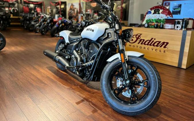 2025 Indian Scout Sixty Bobber Limited Ghost White Metallic S